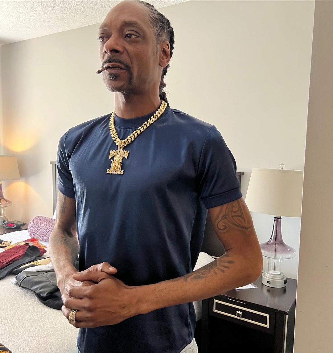 snoop-dogg-jokes-about-buying-twitter-maven-buzz